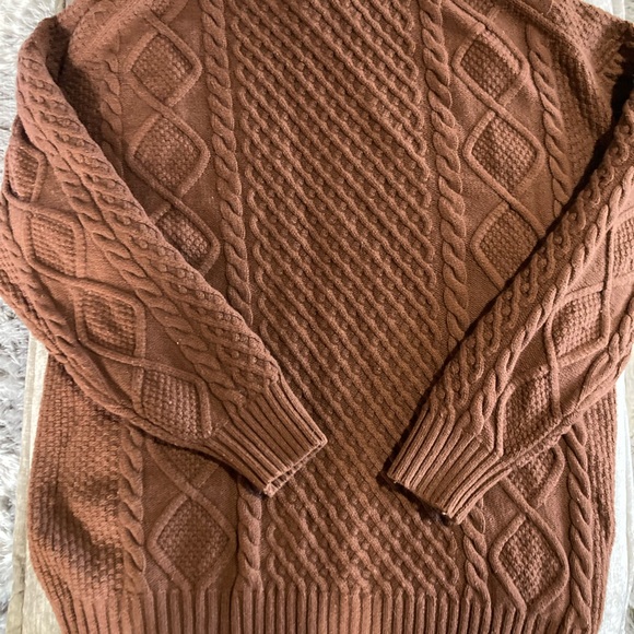 Aritzia Sunday Best Peggy Sweater - Picture 5 of 7